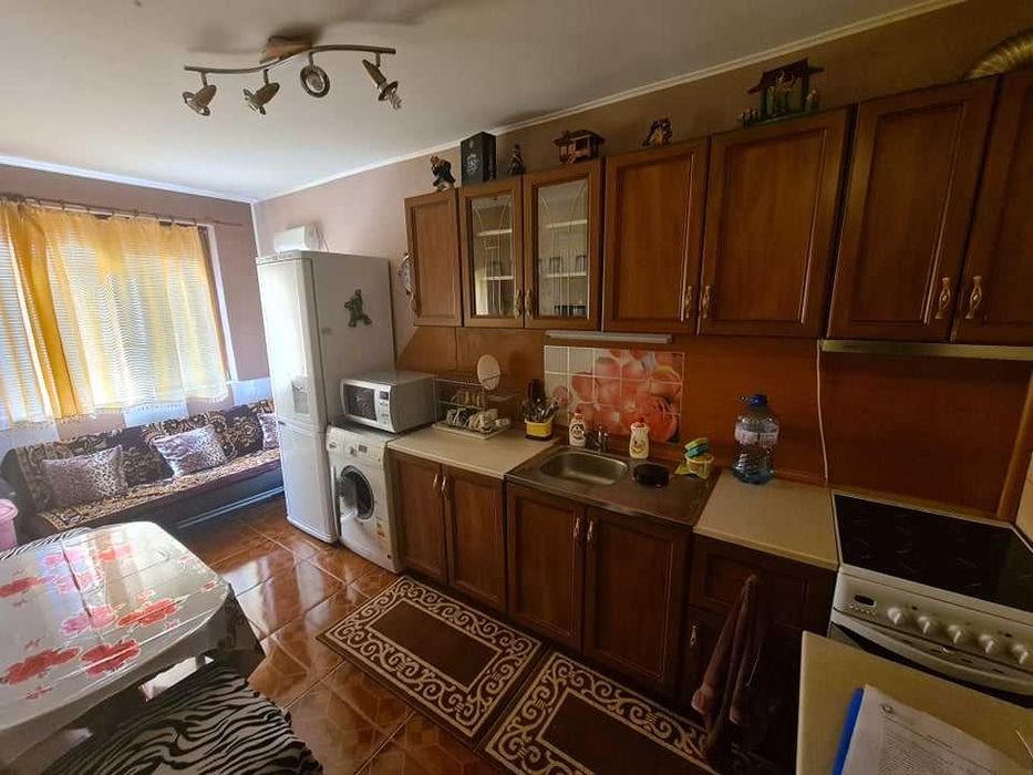 Дава се под наем Двустаен апартамент в Бургас, Изгрев - 90 кв.м за 357 € - Снимка #4