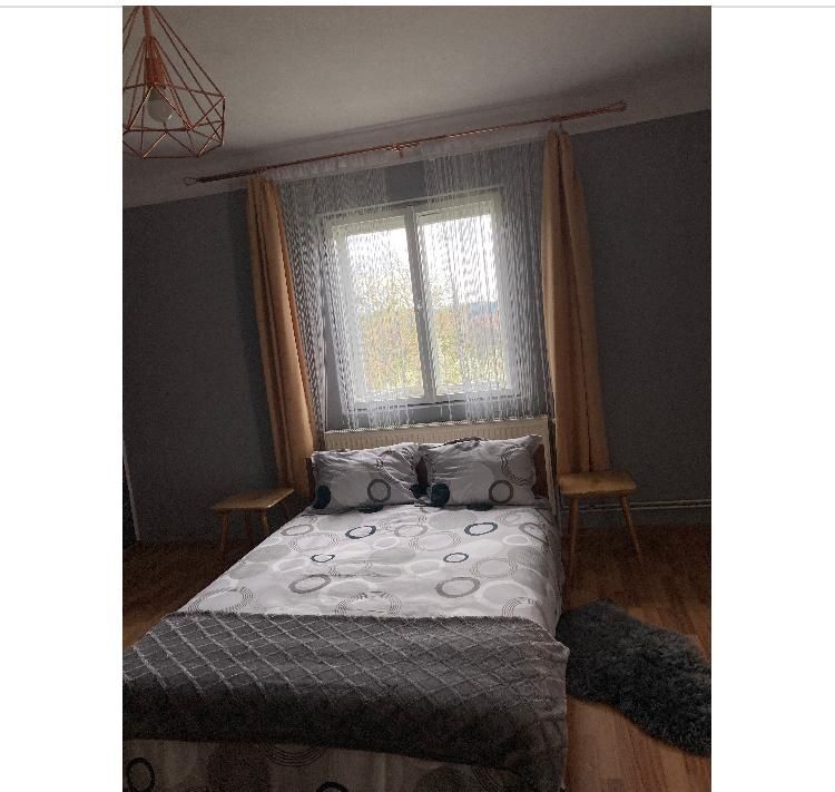 Închiriez apartament  cu o camera