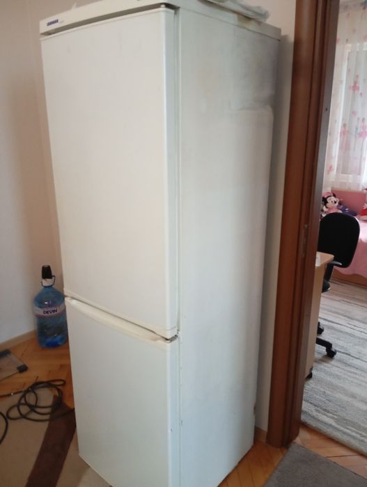 Хладилник с фризер Либхер