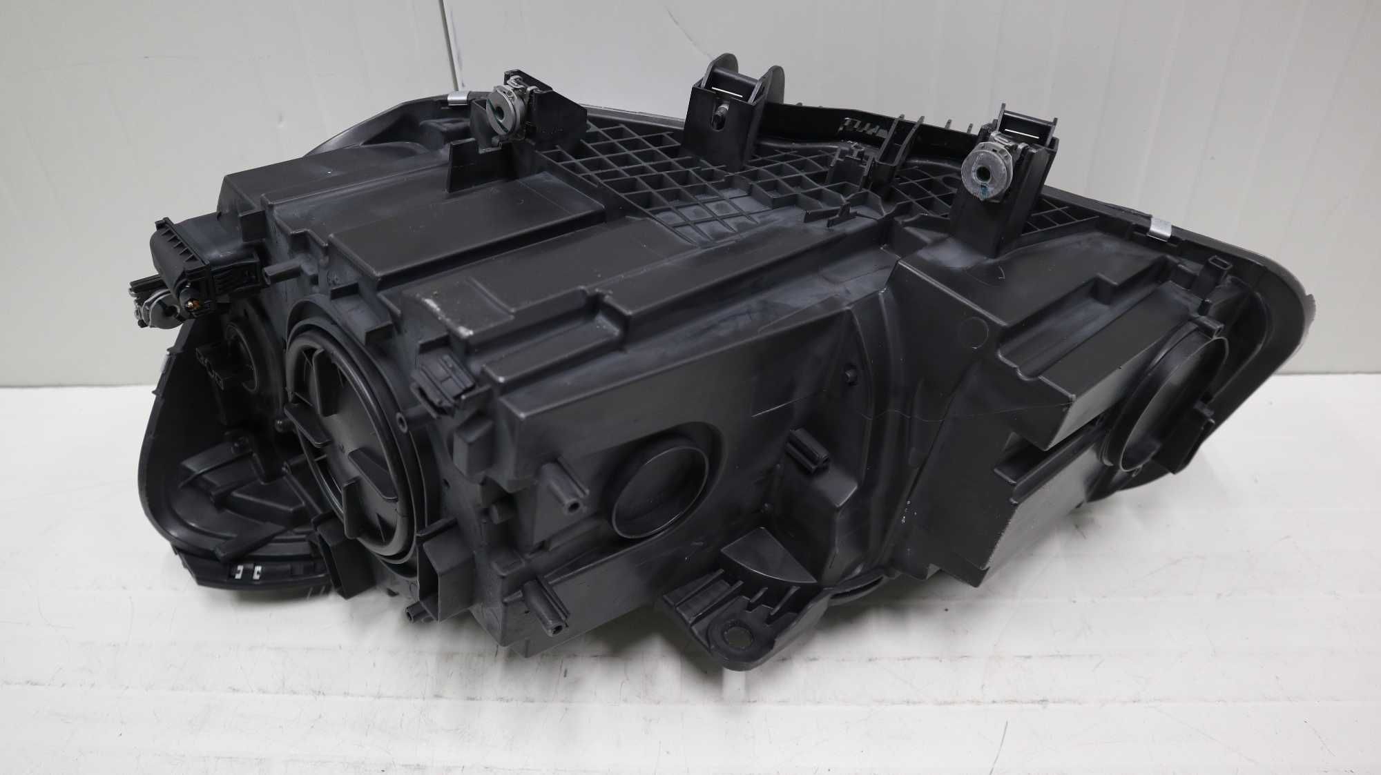 Десен халогенен фар БМВ Ф45/Ф46 BMW F45/F46 H7