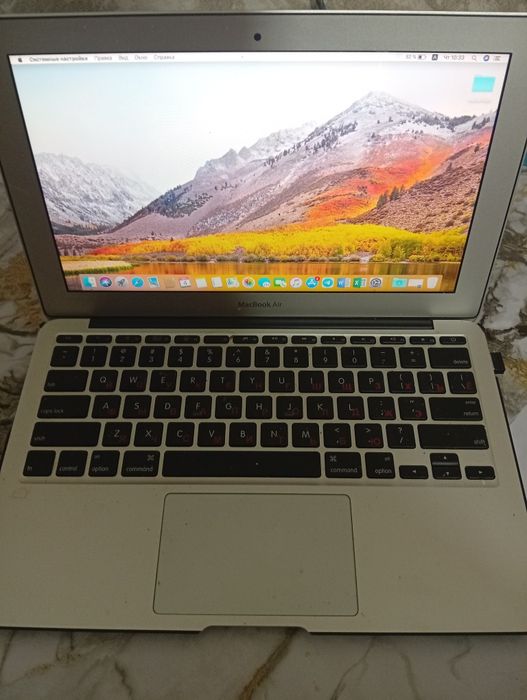 Продам MacBook Air 11