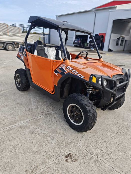 Polaris RZR800 Honda