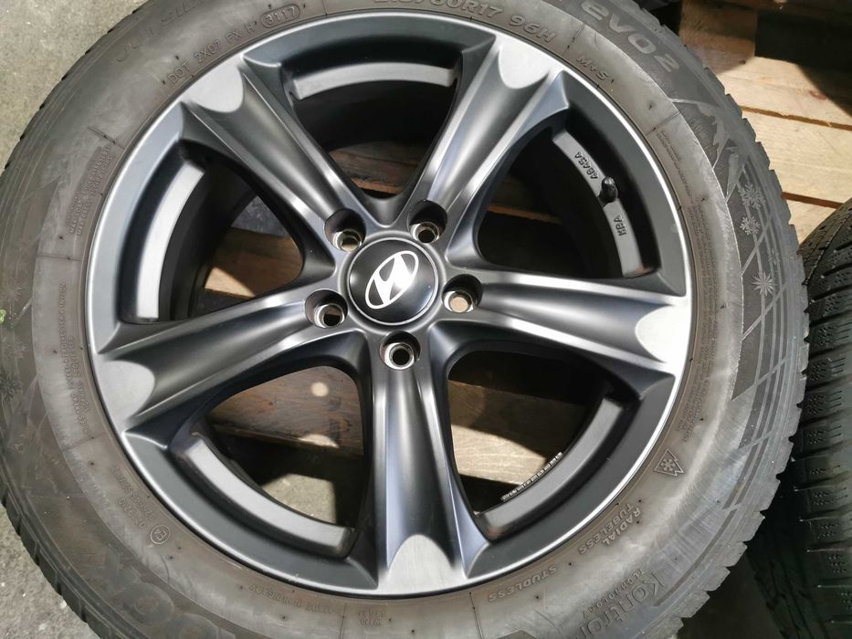 Jante Originale Hyundai  Tucson R 17 cu anvelope de iarna