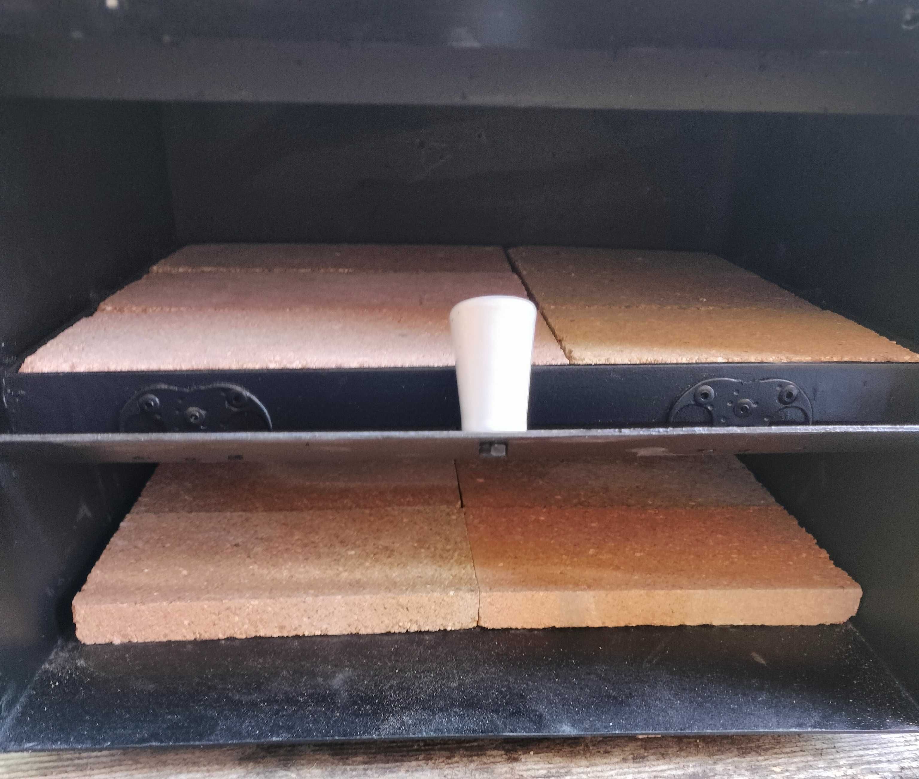 Cuptor pizza pe lemne