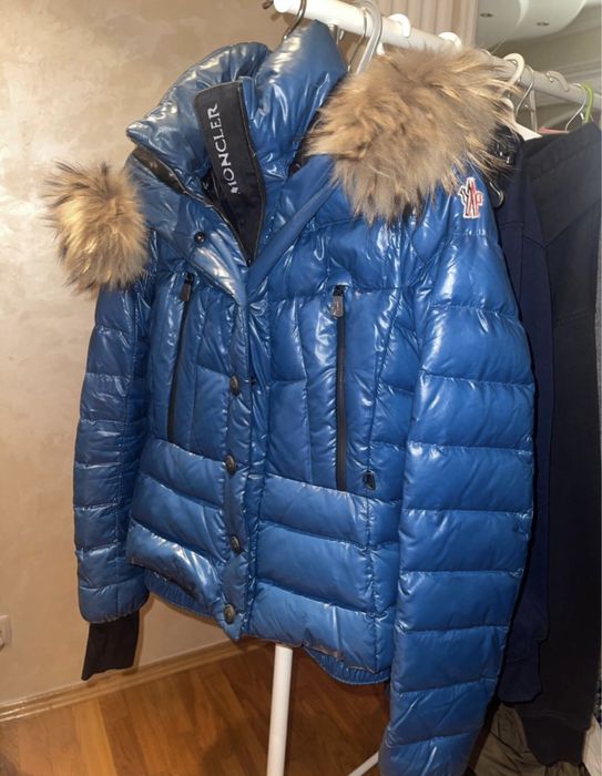 Пуховик Moncler оригинал размер 1