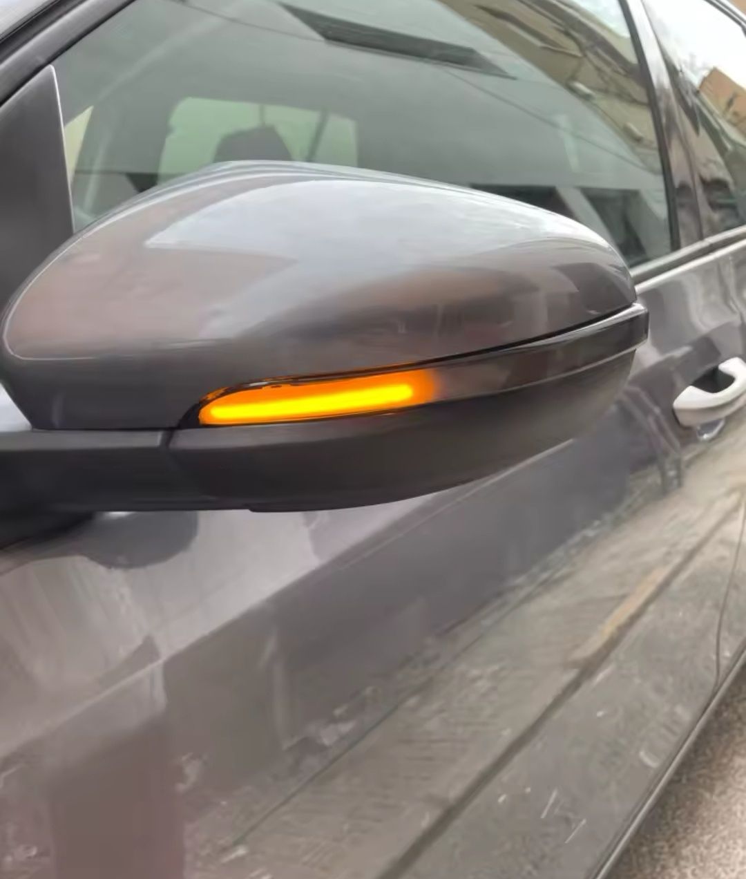 LED Динамични Бягащи Мигачи за Огледала – VW Golf 6 MK6 / GTI / R20