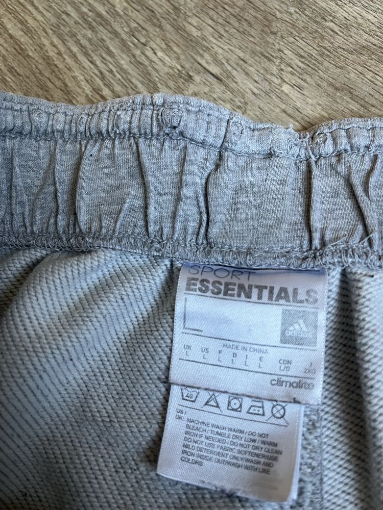ADIDAS Essentials Mid Short - размер Л / Оригинал