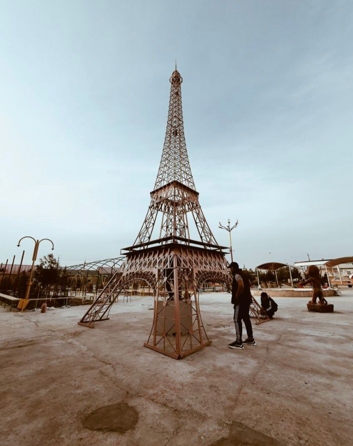 Eiffel теле бащня изготовием на заказ