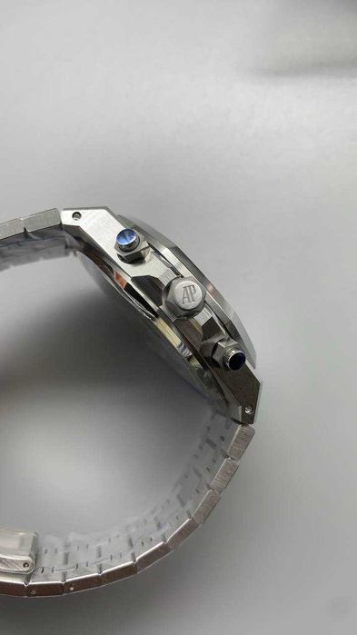 audemars piguet royal oak лилаво / нов модел