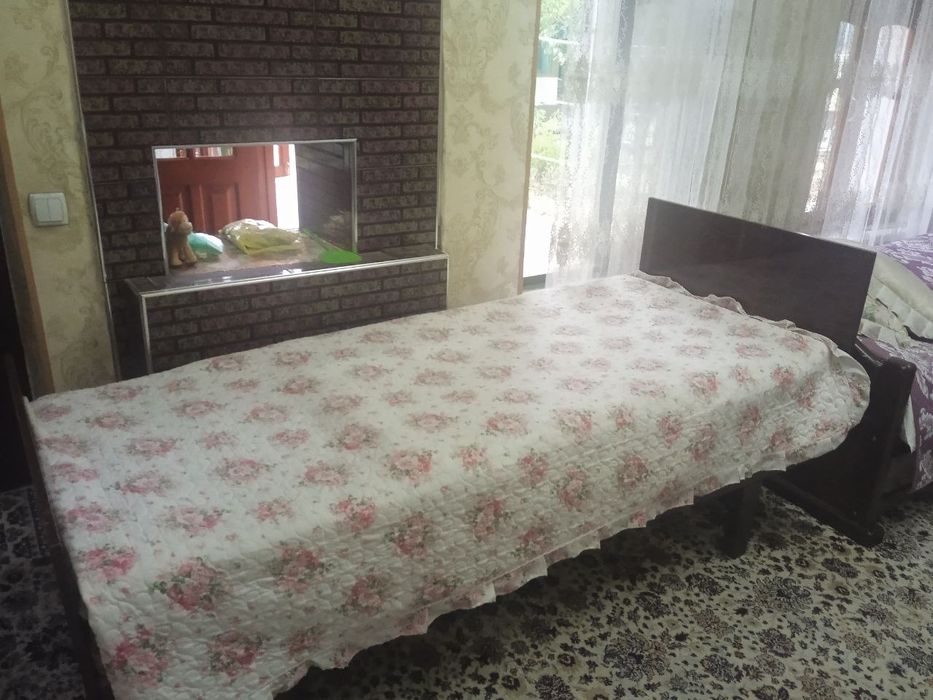 Divan va Krovat birgalikda sotiladi