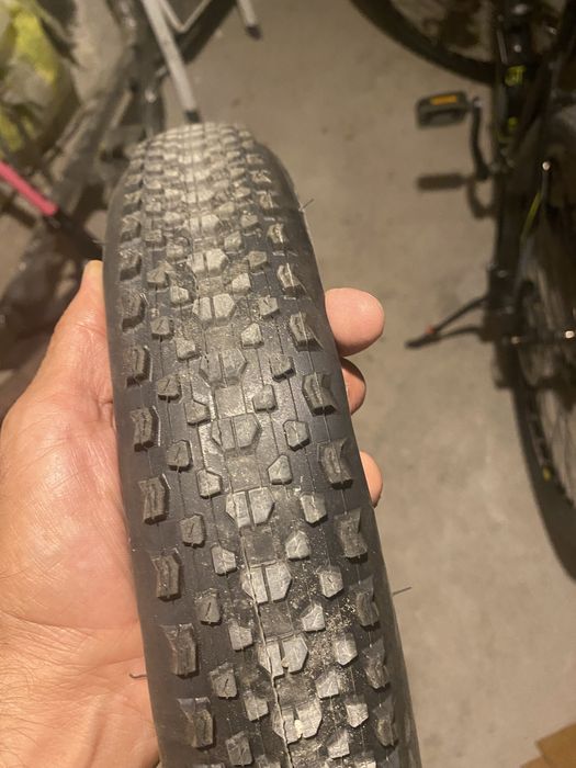Велосипедни гуми MAXXIS и MICHELIN