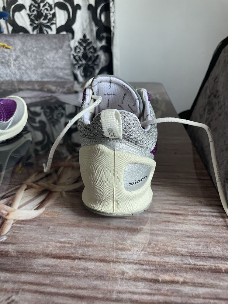 Adidasi sport ECCO BIOM, mărimea 37 – ca noi – 200