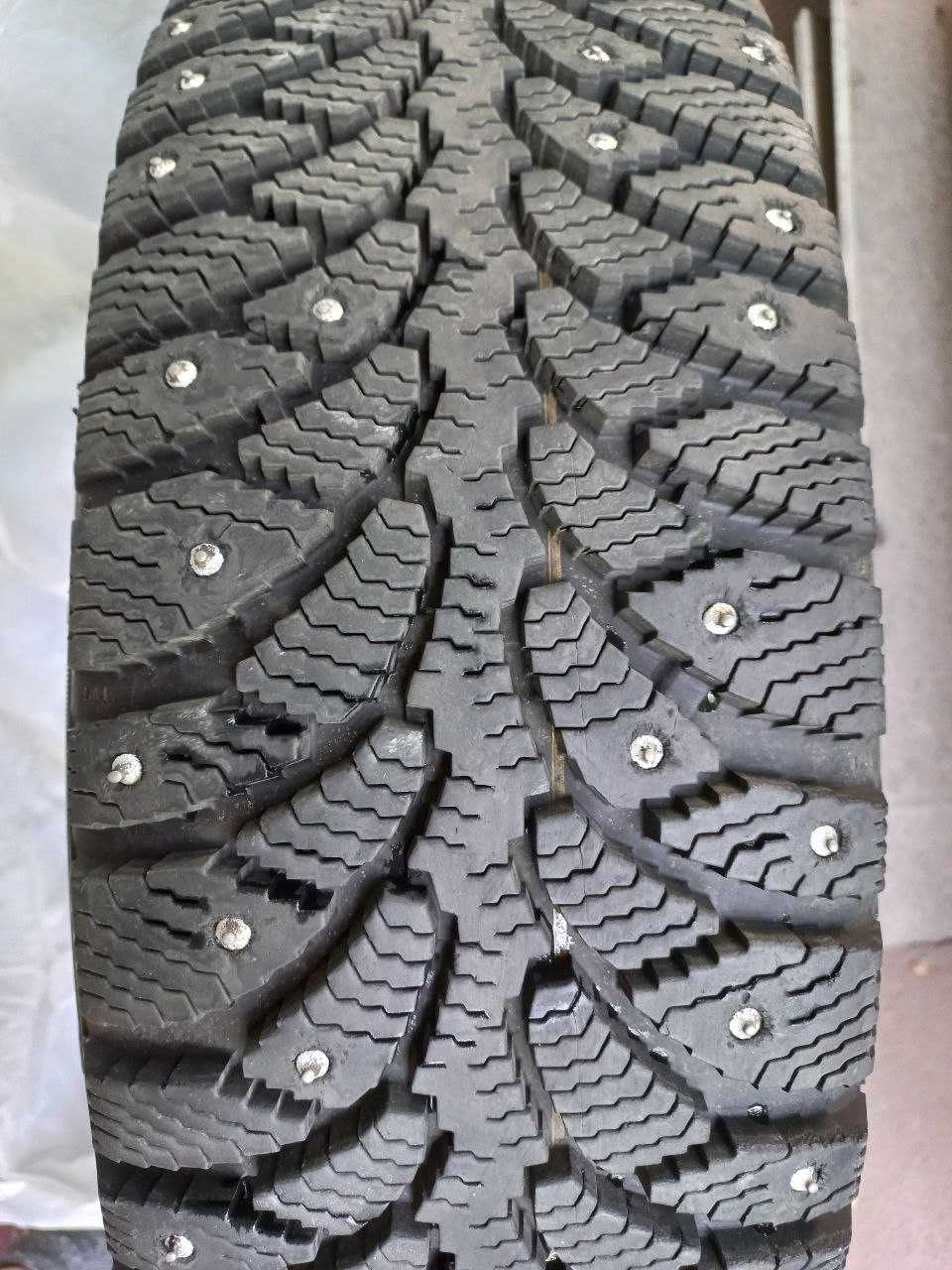 195X65 R15 За 2 ШИНЫ