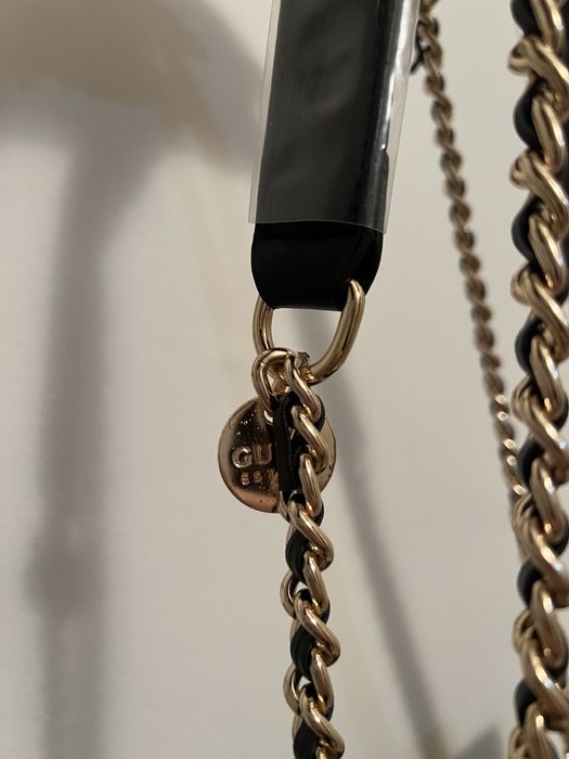 Дамска чанта Guess