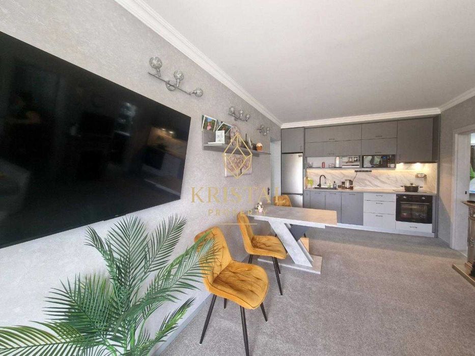 Продава се Двустаен апартамент в к.к. Слънчев бряг - 67 кв.м за 1777 €/кв.м - Снимка #1