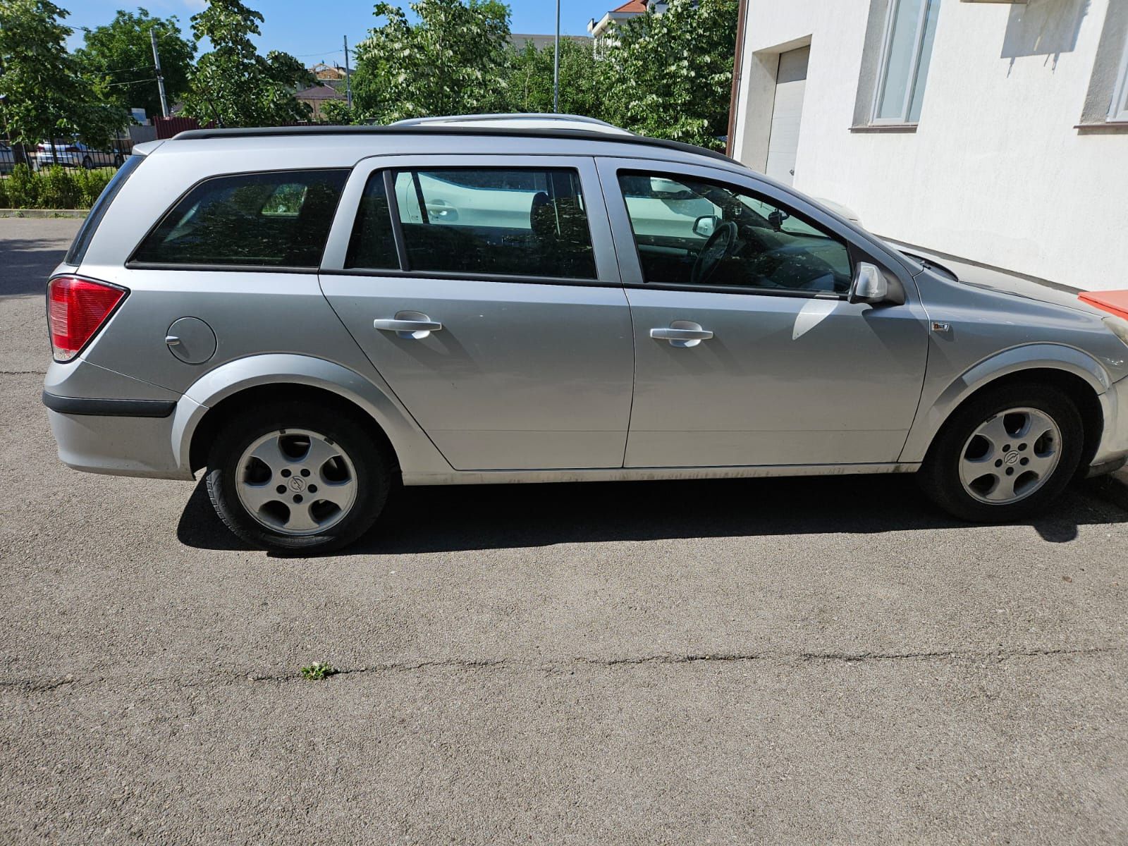 Vând Opel Astra H motor 1,7
