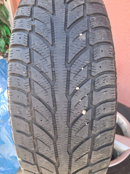 Set roti de iarna pt nissan qashqai 215 60 17