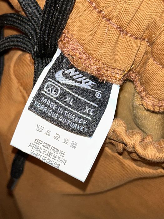 Pantaloni scurți NIKE B
