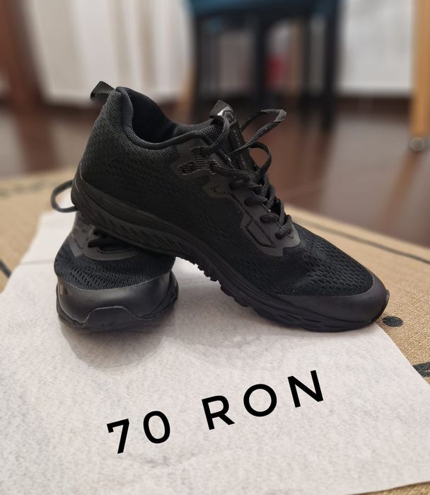 Adidași sport nr.45