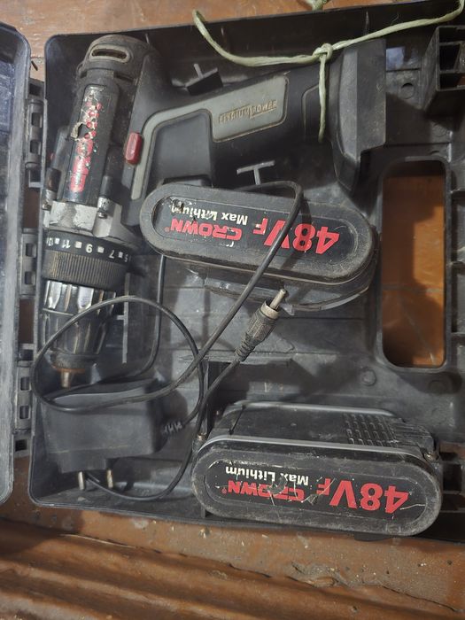 Продам шуруповерты.