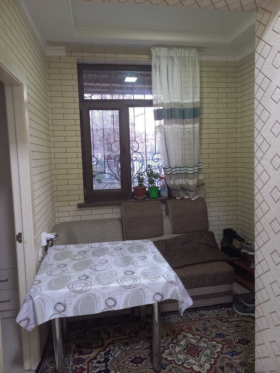 2x комнатная квартира с ремонтом, Куйлюк, Ташкент