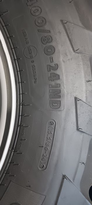 Гуми за трактор-маниту и д-р.