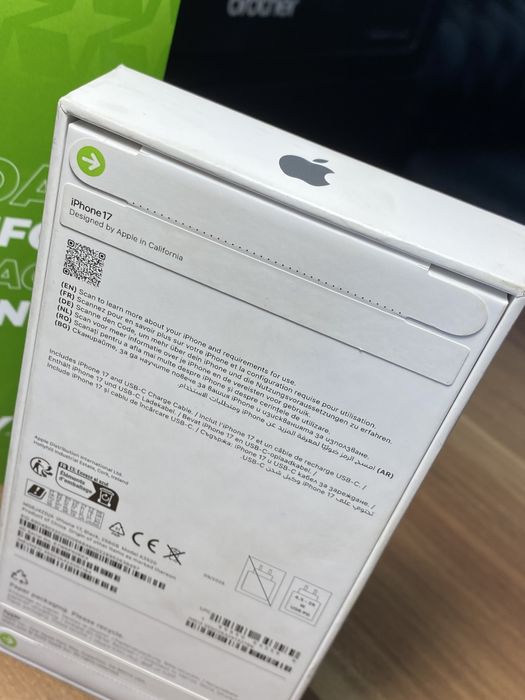 iPhone 17 / 256 GB / Sănătate baterie 100% / Nou sigilat