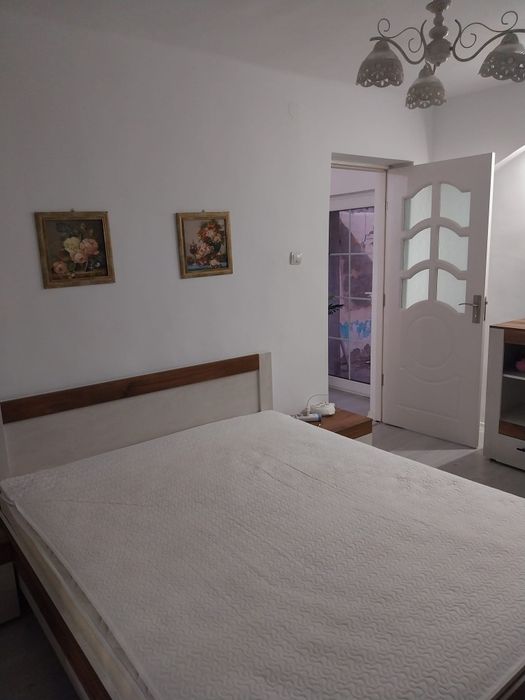 Inchiriez casa aproape de Aurel Vlaicu ( Medeea)