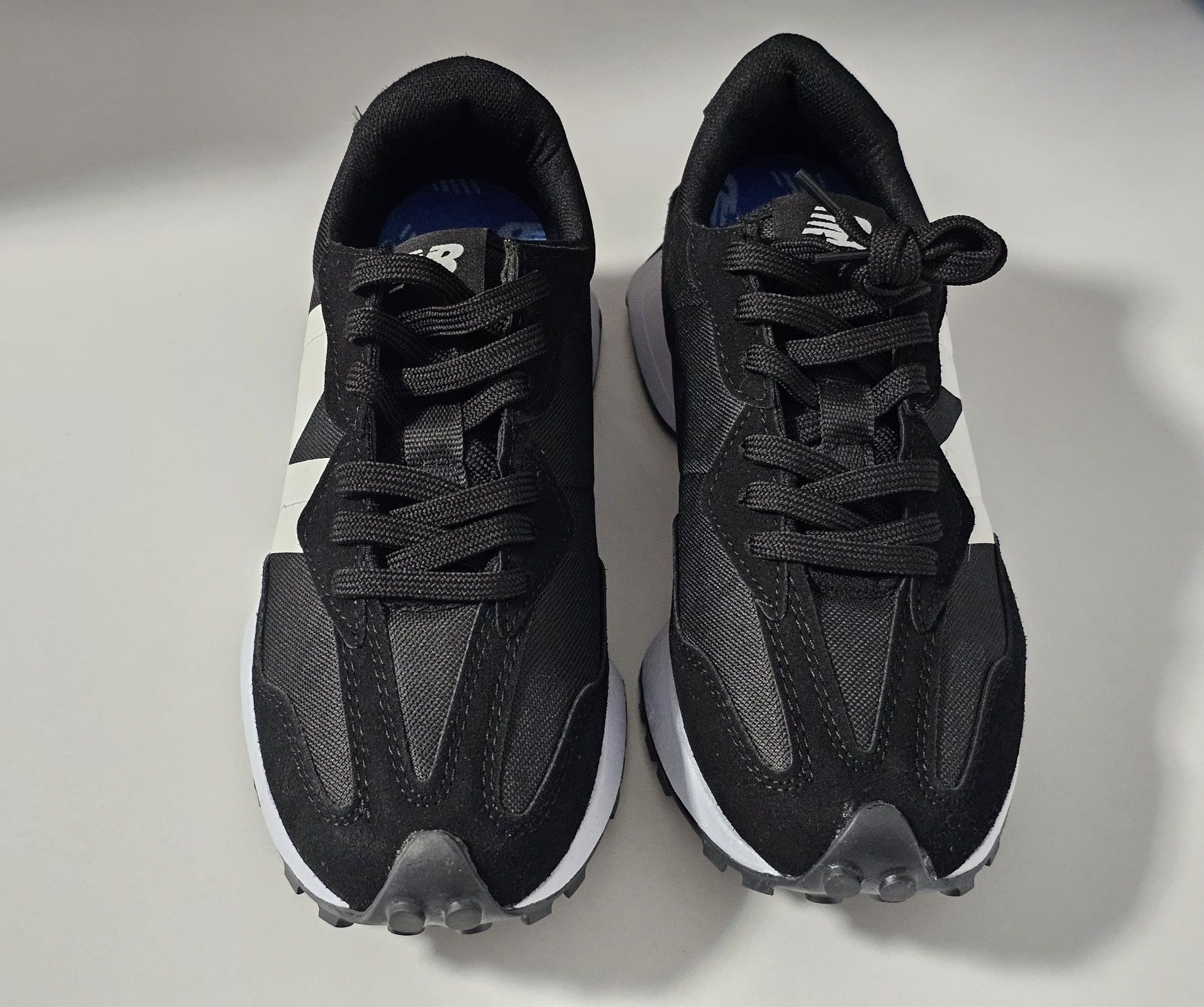 Adidași New balance