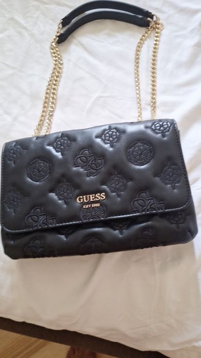 Geanta  de  dama  marca  guess