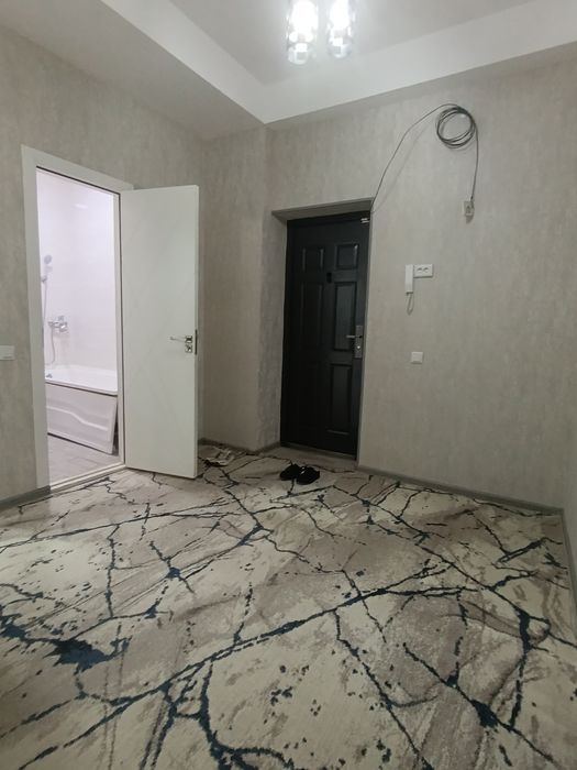 Navoi shahar  gulzor mahallasida 2xonalik kv arendaga beriladi