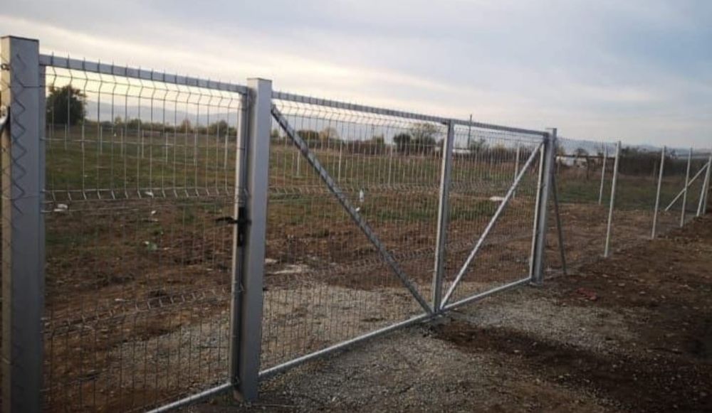 Executam garduri și porți din plasa burdurata