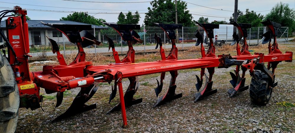 Plug reversibil cu 6 trupite KUHN MULTIMASTER 180 brazde