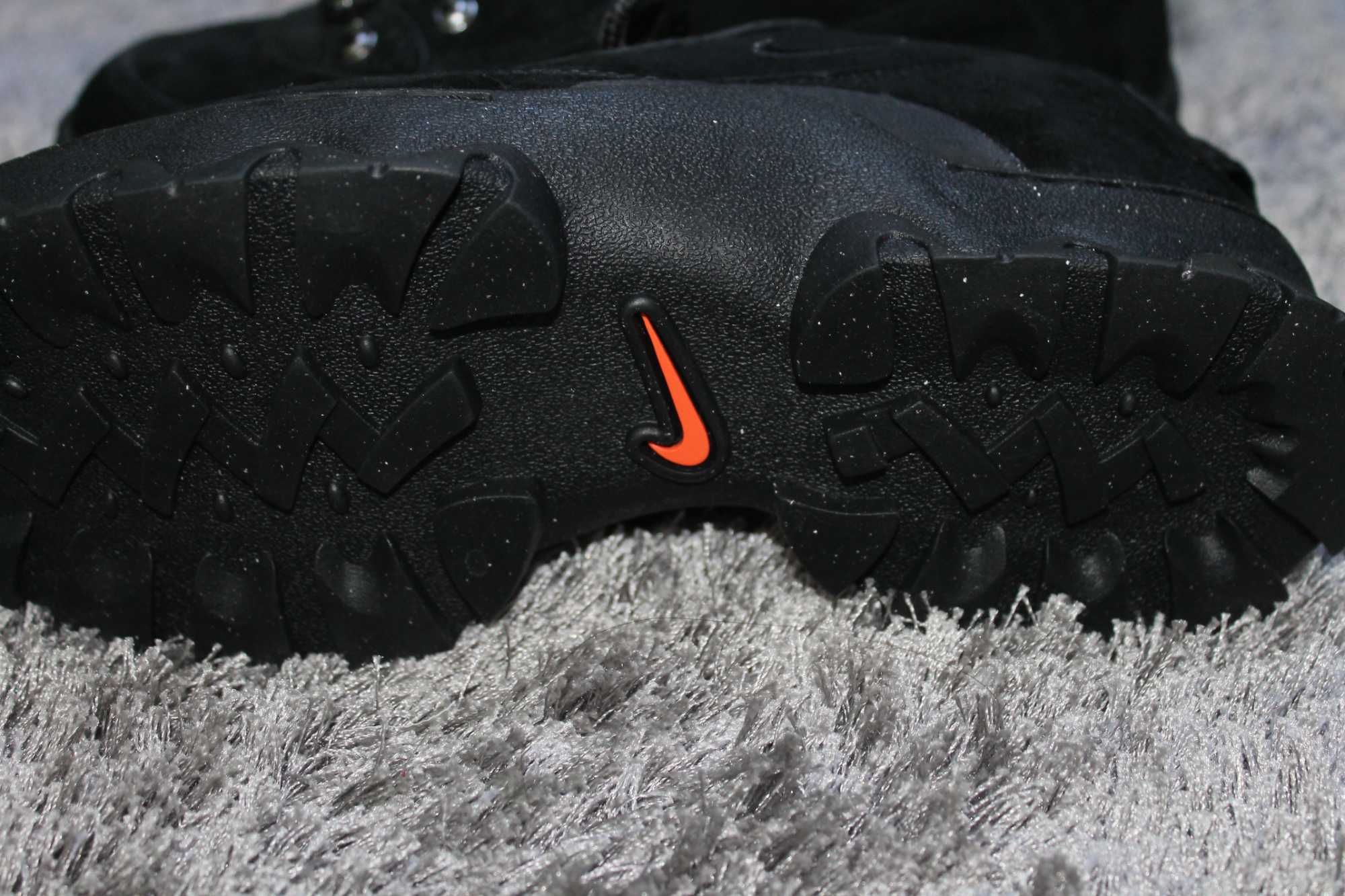 Nike lahar low black, NOI, 37,5, transport gratuit