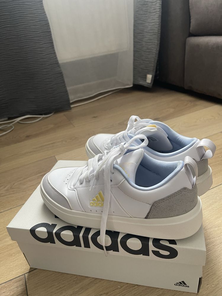 Addidas marimea 37.5
