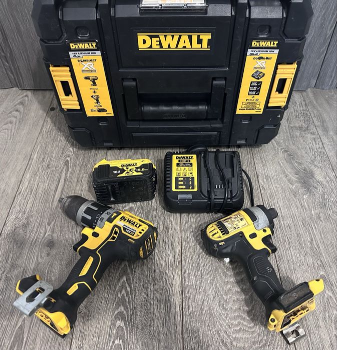 Set 2 scule Dewalt  DCD796 + DCF885 +incarcator si 1 acumulator 5.0Ah