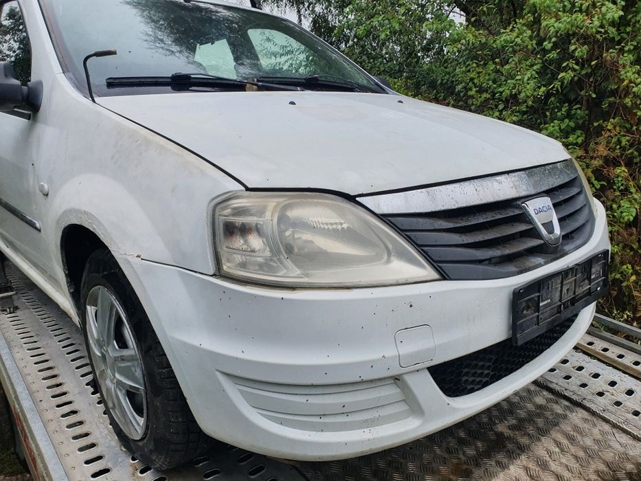 Bara fata capota faruri dacia logan facelift