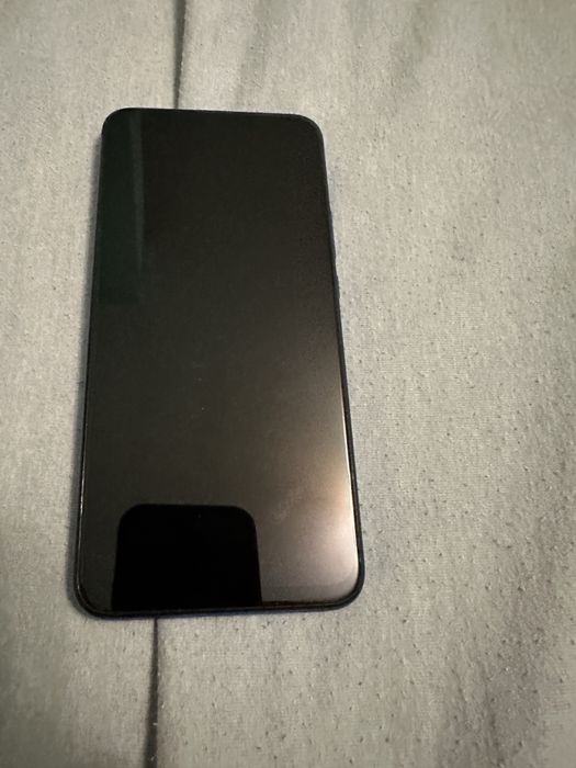 Продавам телефон