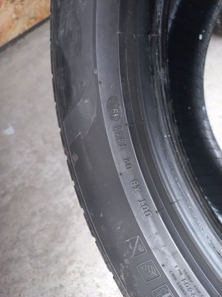 2 anvelope 295/45 R20 Pirelli