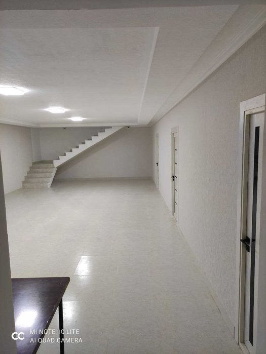 Продаётся помещение вдоль дороги  возле Сиаб базара!