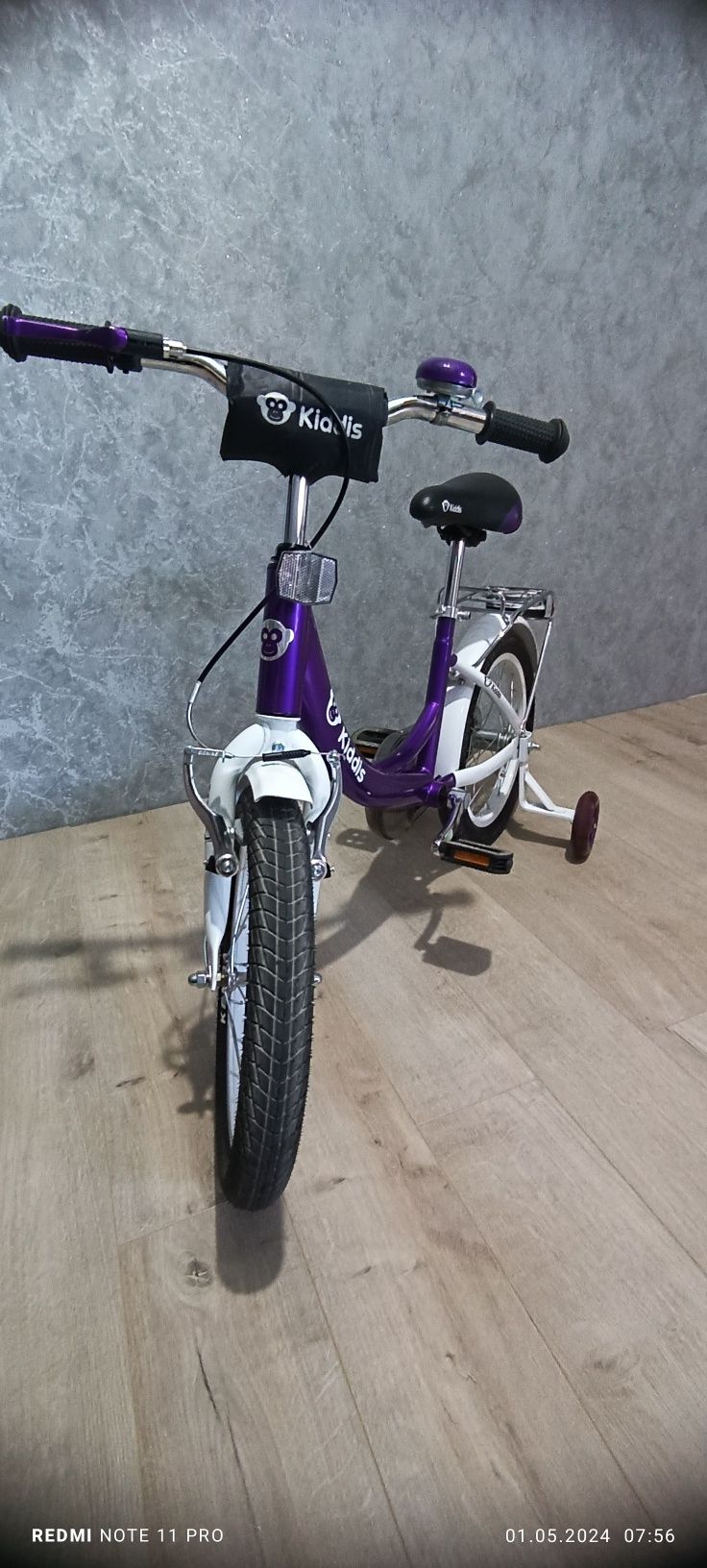 Продам детский велосипед бренда KIDDIS