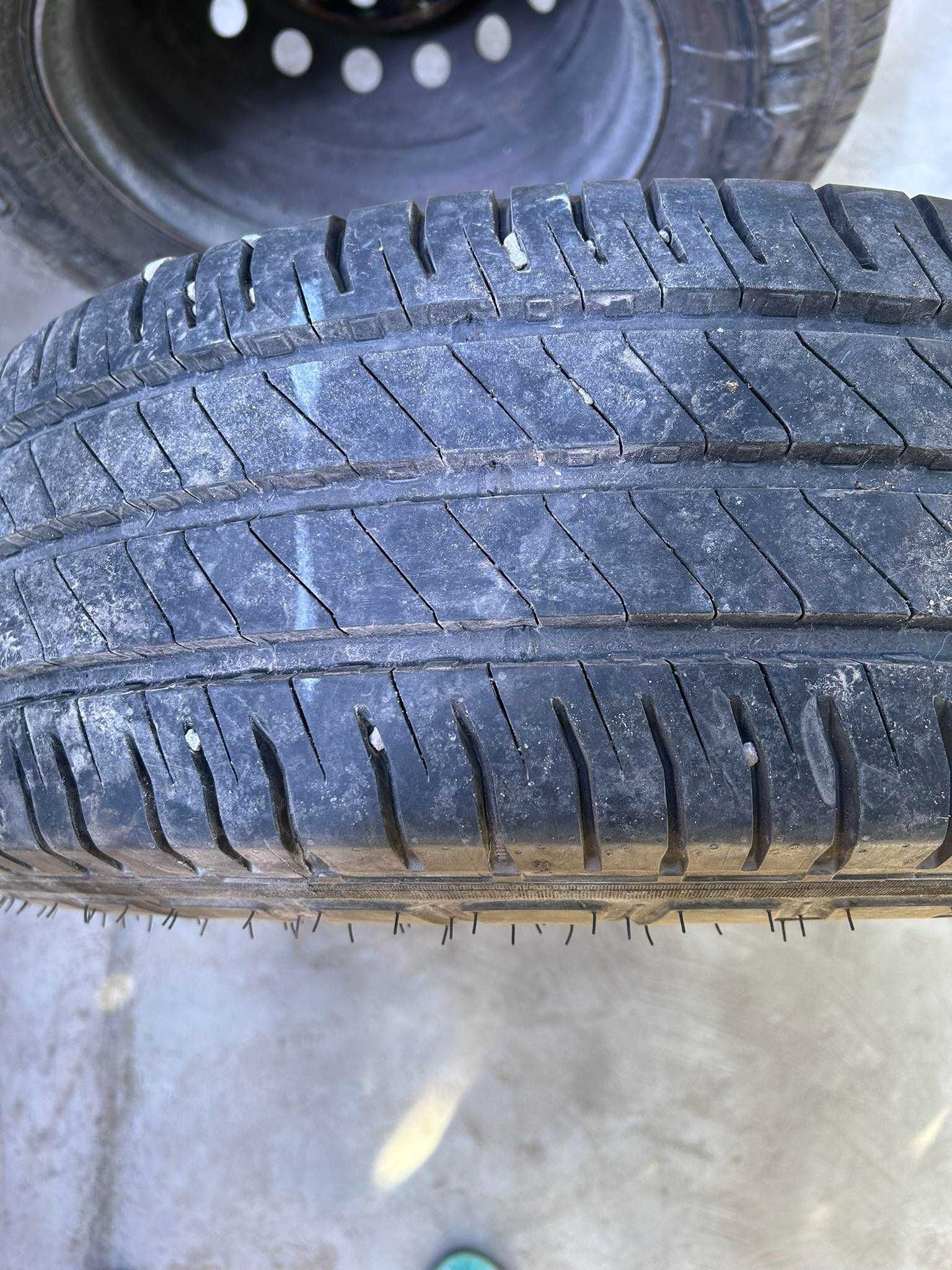 2 Гуми Mishlen 225/70/15 C