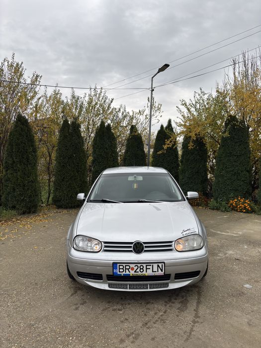 Vând VW Golf 4 1.4 16 V