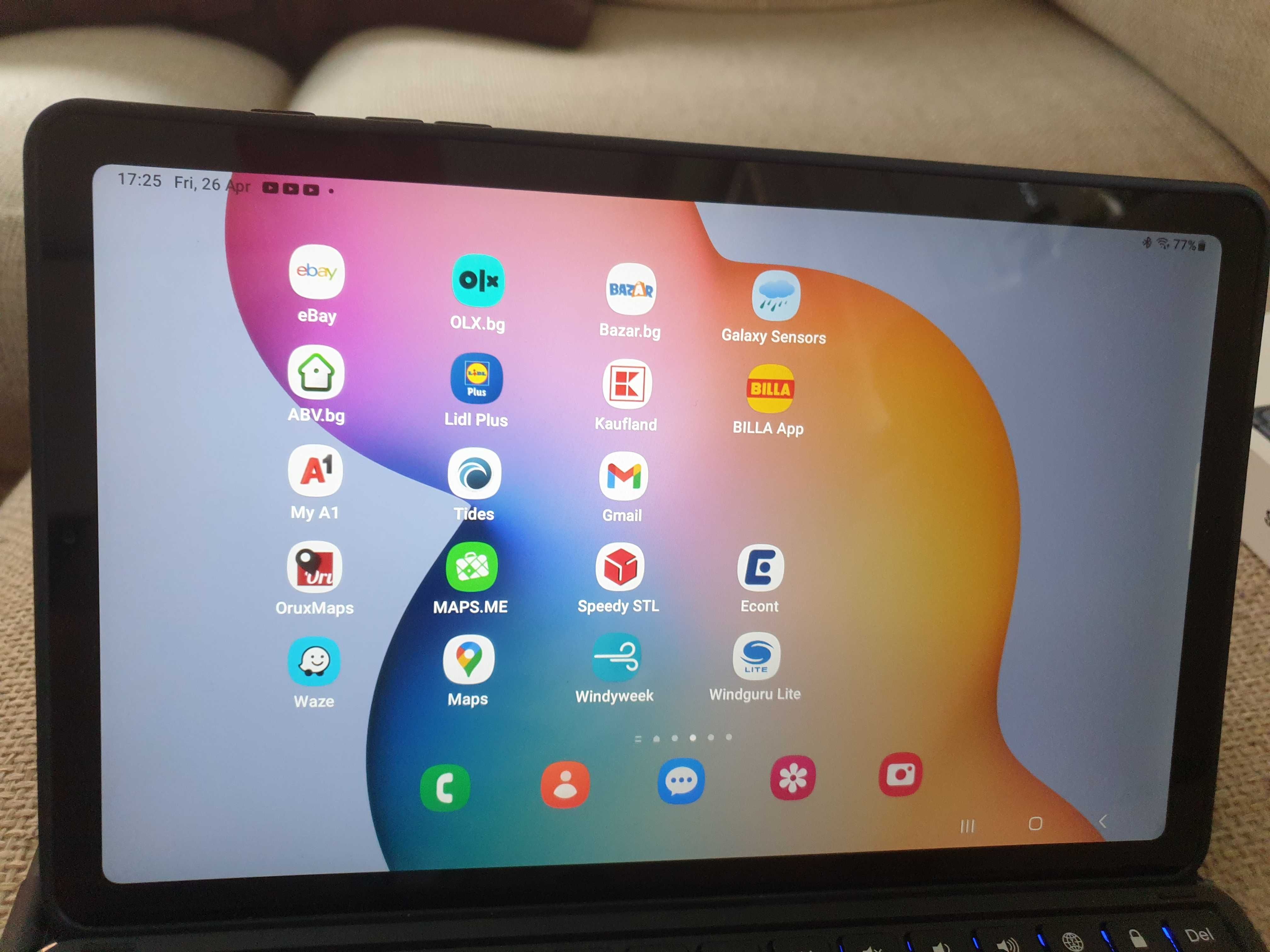 Таблет Samsung Galaxy Tab S6 Lite + клавиатура с подсветка