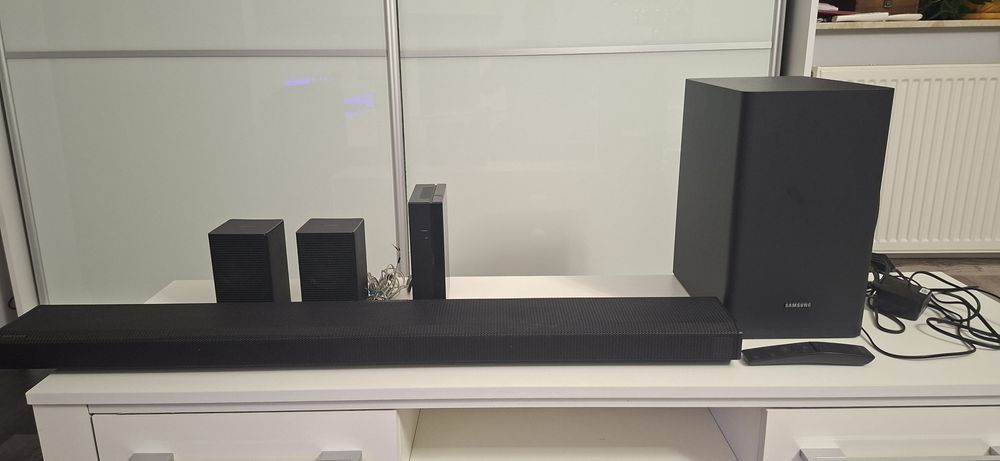 Soundbar Samsung HW-Q70T + kit sateliți