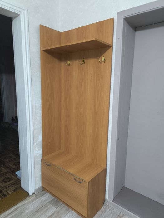Продам  прихожую