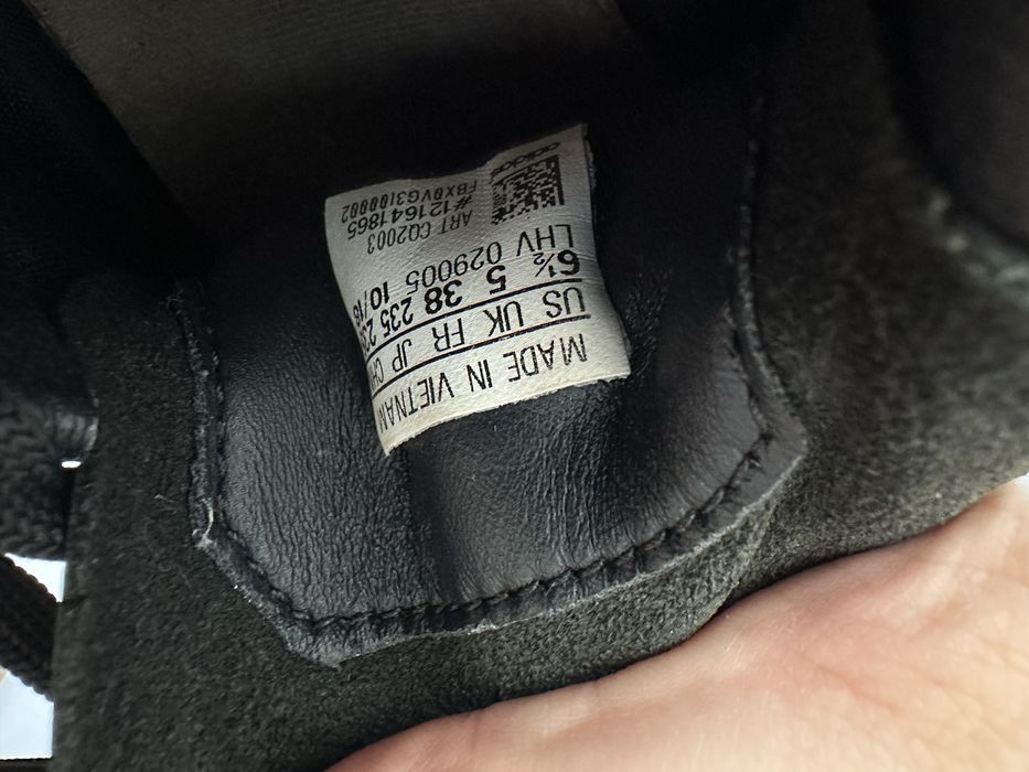 Маратонки Adidas естествена кожа