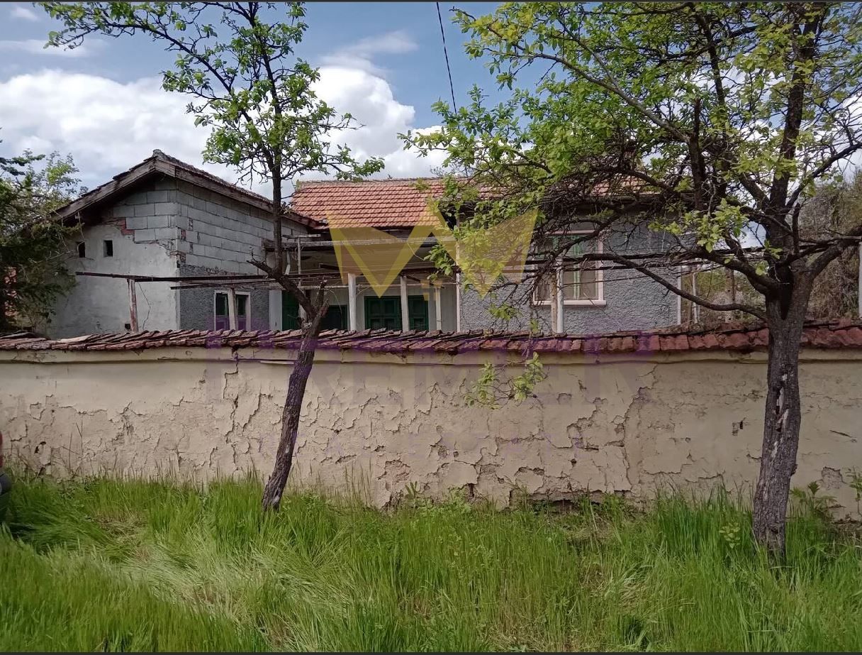 Къща с.Блъсково област Варна площ 130кв.м