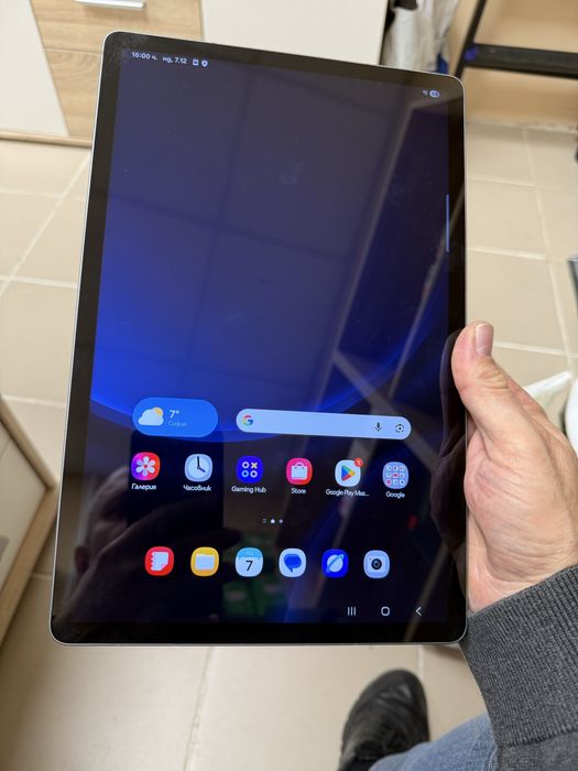 Таблет Samung Galaxy Tab S9 FE Plus + 8/128gb отличен