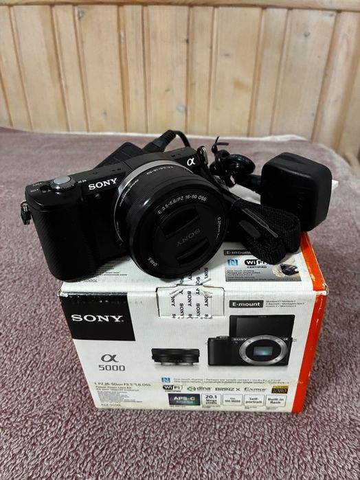 Aparat foto Sony alfa 5000